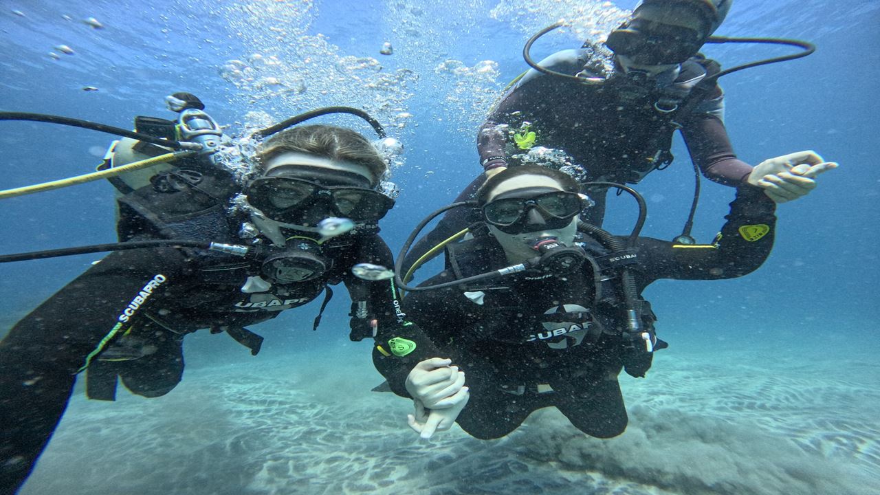 Test Diving In Hanga Roa foto 3