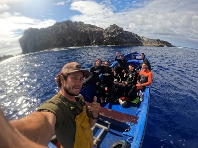 Mergulho Na Baía De Hanga Roa foto 4