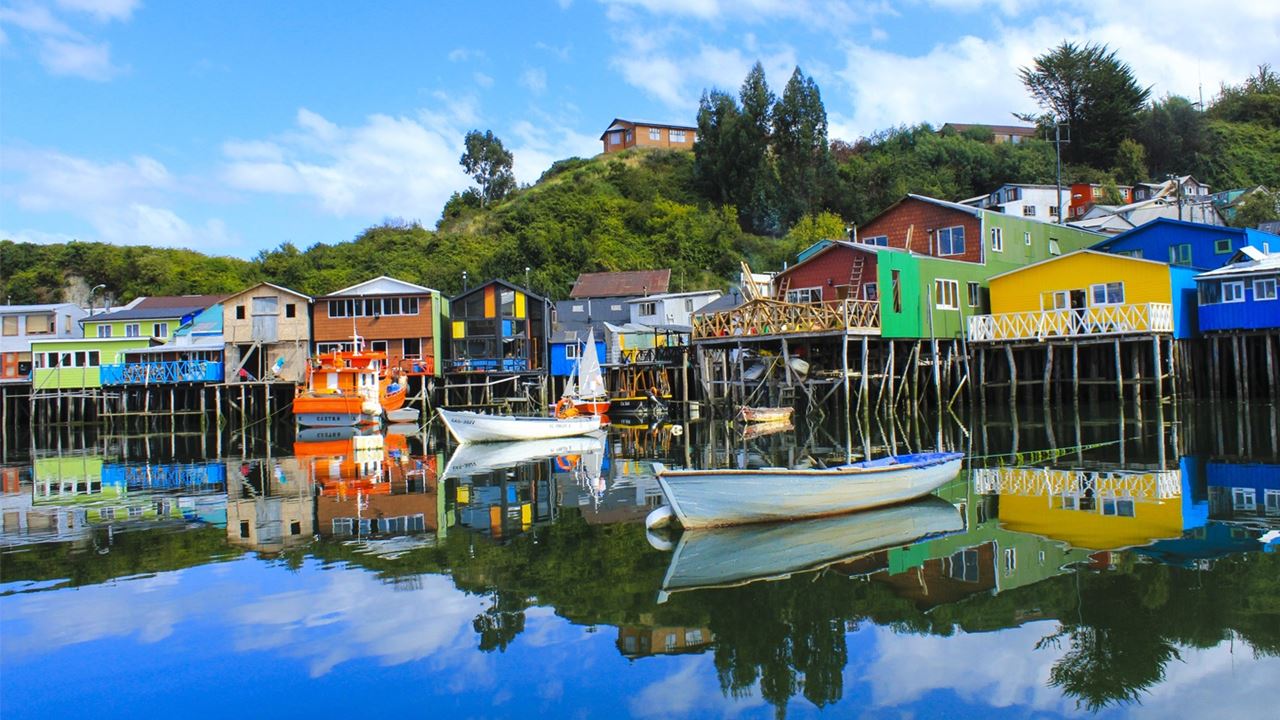 Castro Esencial: Igrejas, Mercados E Palafitos foto 1