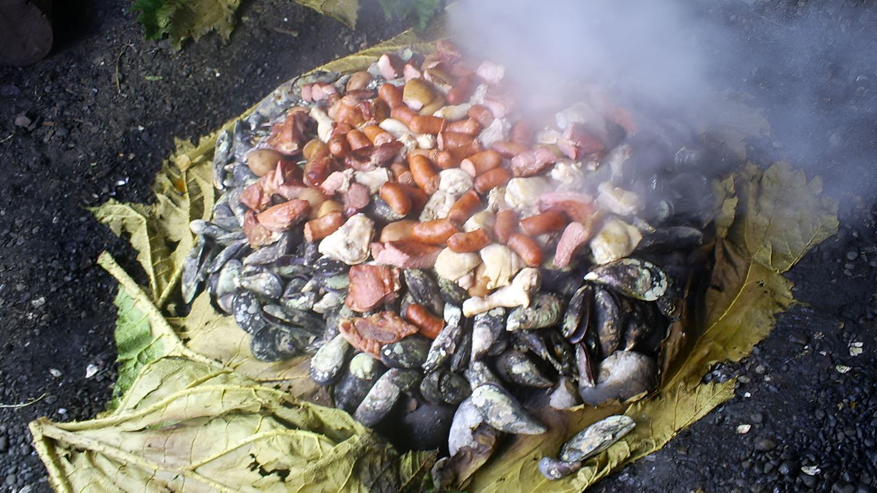 Curanto Al Hoyo: Tradição E Sabor De Chiloé foto 5