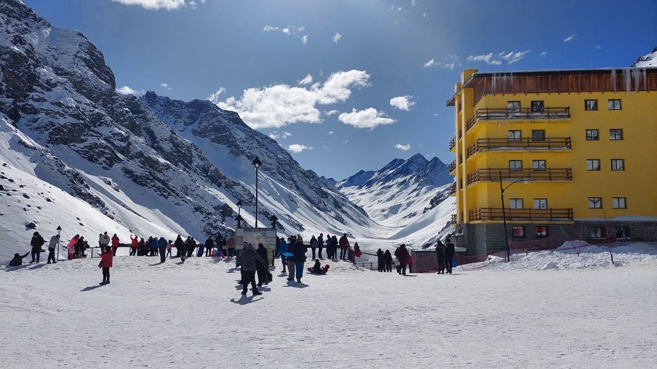 Excursion To Portillo And Laguna Del Inca Panoramic (0)