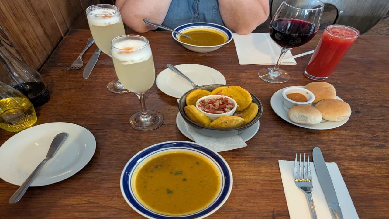 Experiência Culinária Em Lastarria: Vinhos, História E Sabores Do Chile foto 6