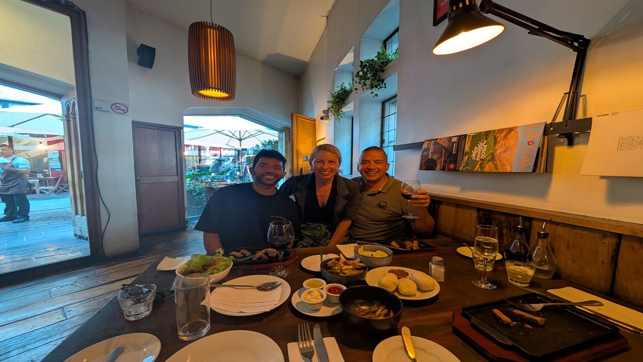 Experiência Culinária Em Lastarria: Vinhos, História E Sabores Do Chile foto 2