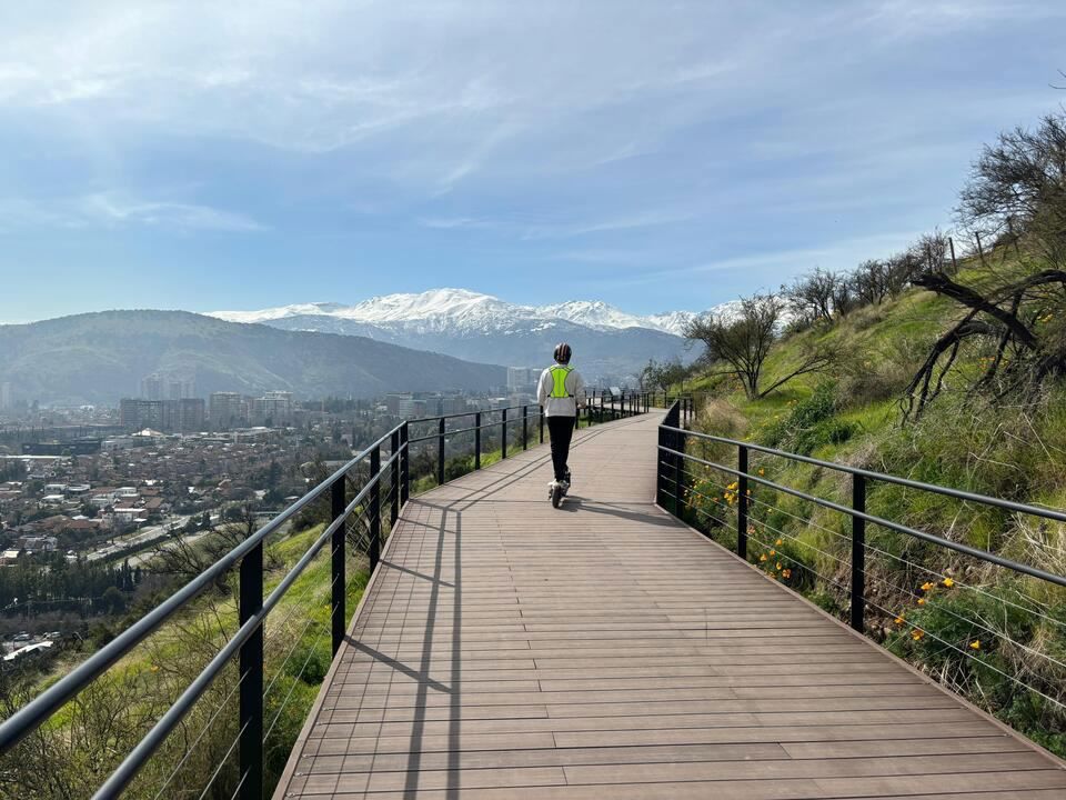 Explora La Precordillera En Scooter Eléctrico foto 1