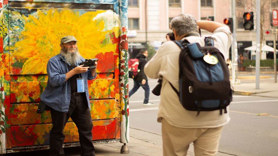 Exploring The City With A Polaroid foto 15