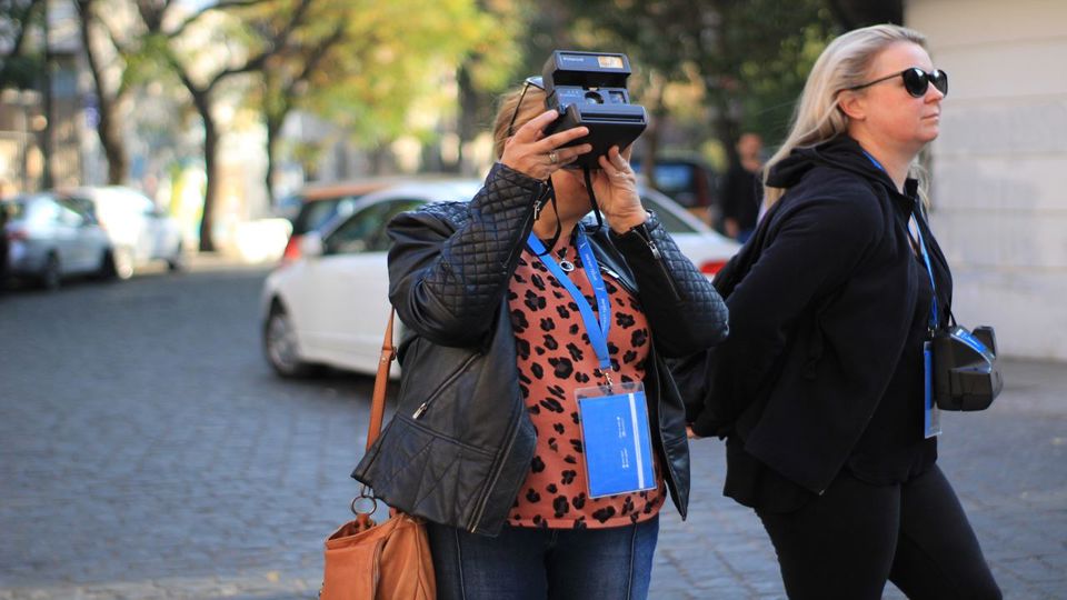 Exploring The City With A Polaroid foto 7