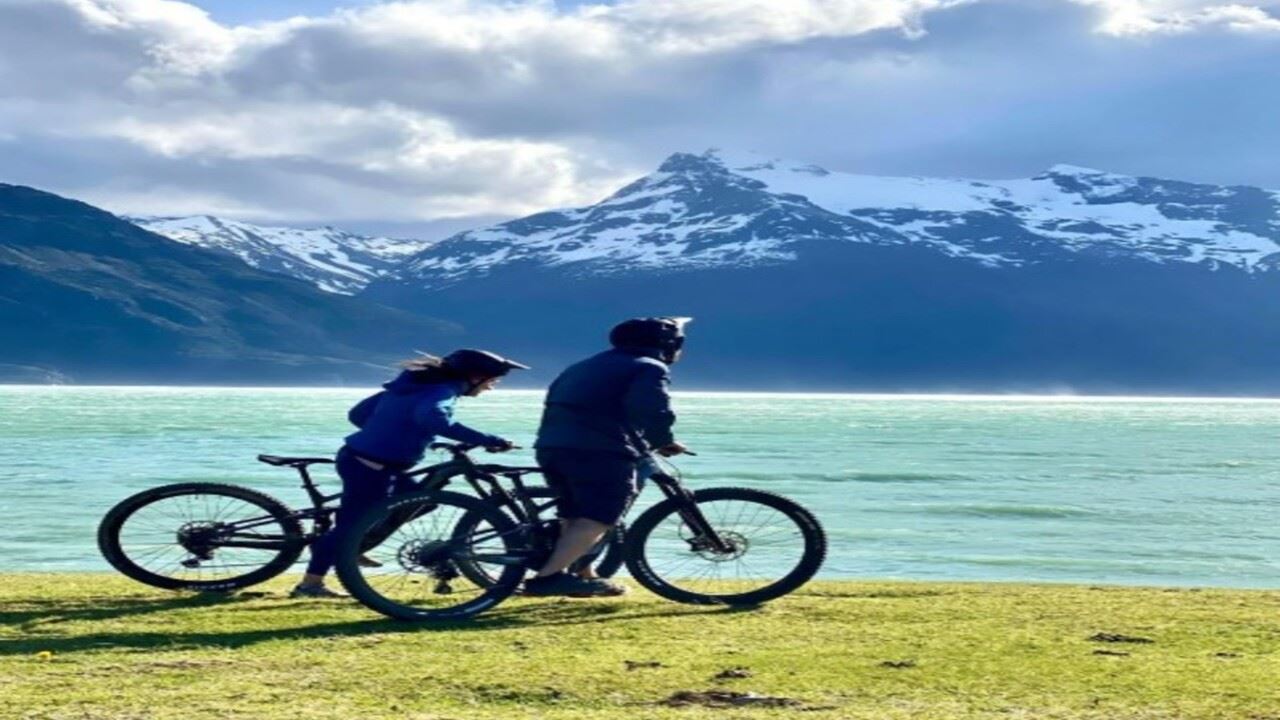 Full-day E-bike Adventure: Puerto Natales Fjords foto 3