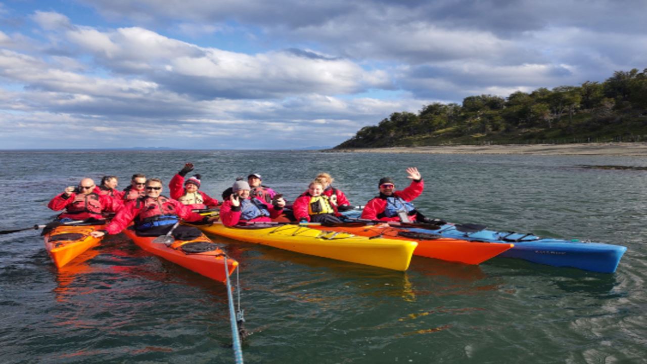 Caiaque No Estreito De Magalhães foto 1