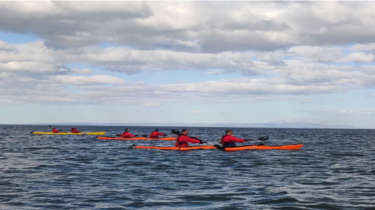 Caiaque No Estreito De Magalhães foto 2