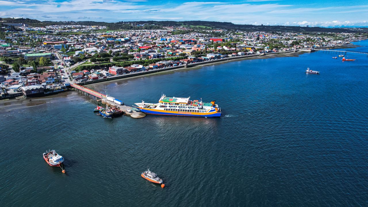 Scenic Navigation Puerto Montt – Chaitén foto 1