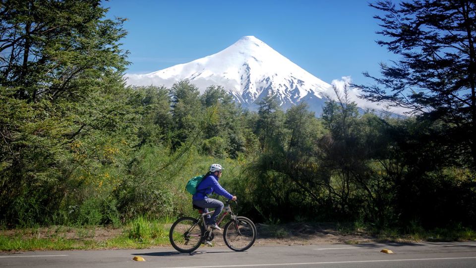 Pedalea Y Explora El Volcán Osorno Y Saltos Del Petrohué foto 4