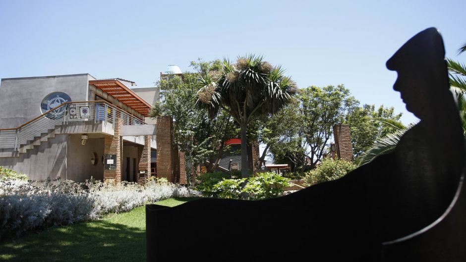 Neruda Route - Isla Negra, Pomaire And Undurraga Vineyard (1)