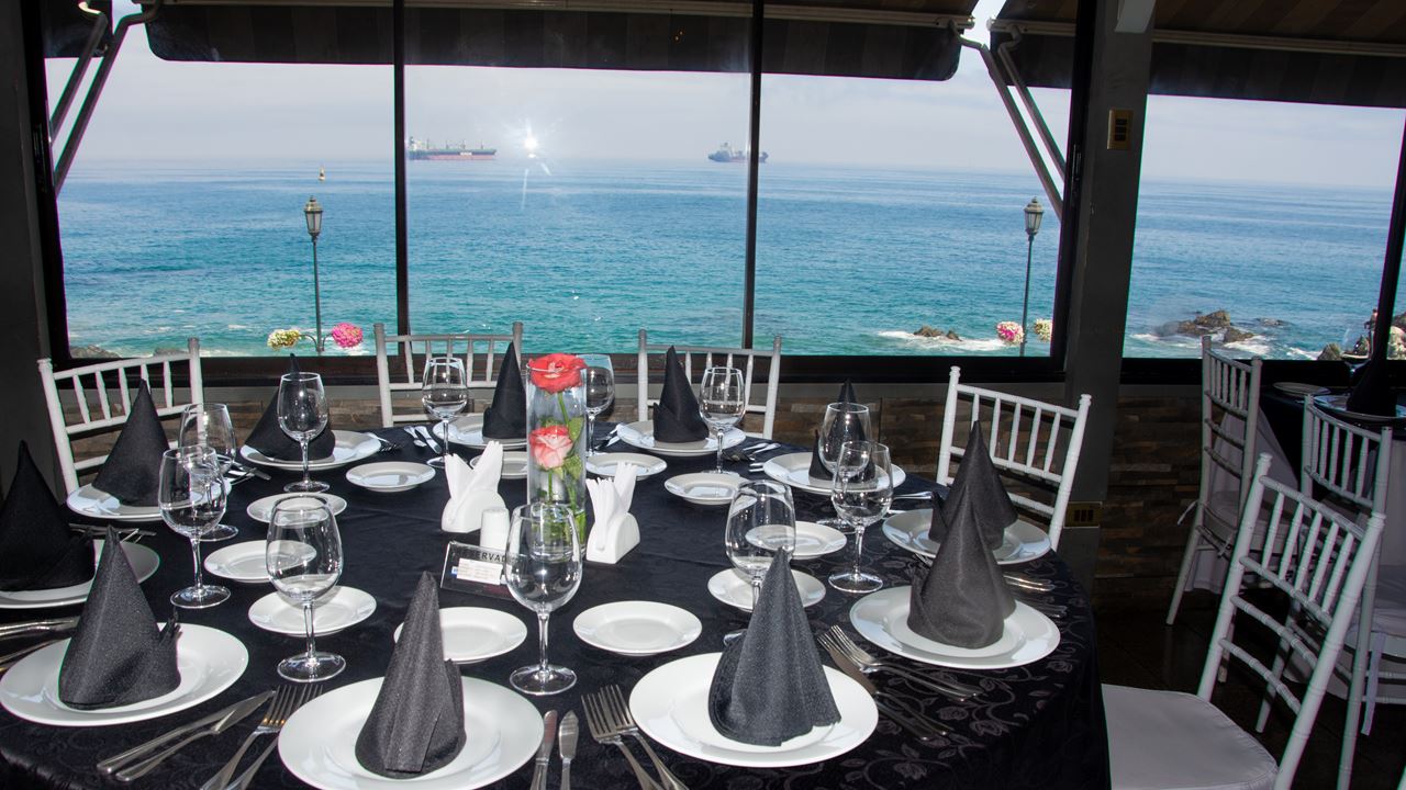 Tour To Valparaíso And Viña Del Mar. (17)