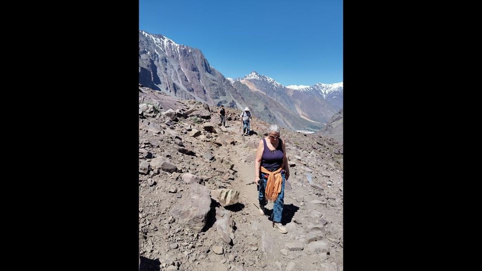Trekking To The San José Volcano With Baños De Colina Hot Springs foto 6