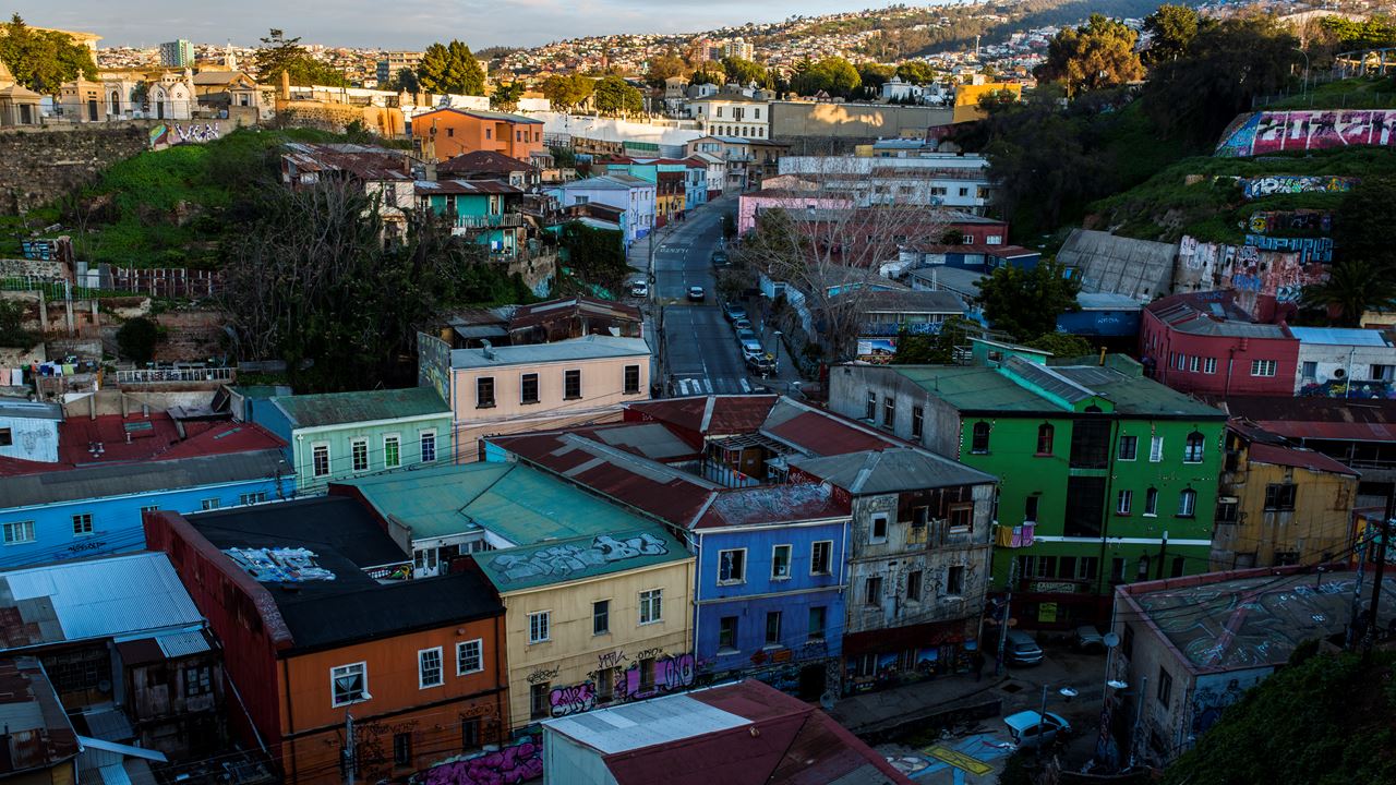 Heritage Walking Tour Through Valparaiso foto 2