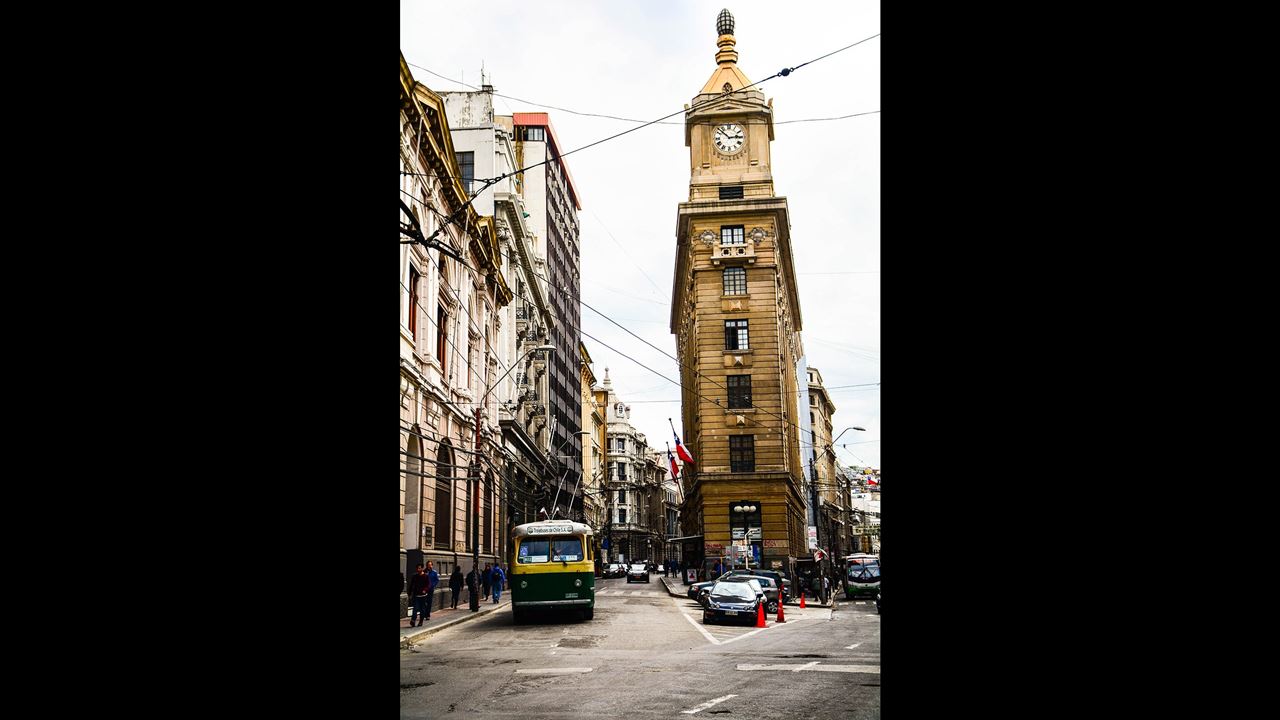 Heritage Walking Tour Through Valparaiso foto 10