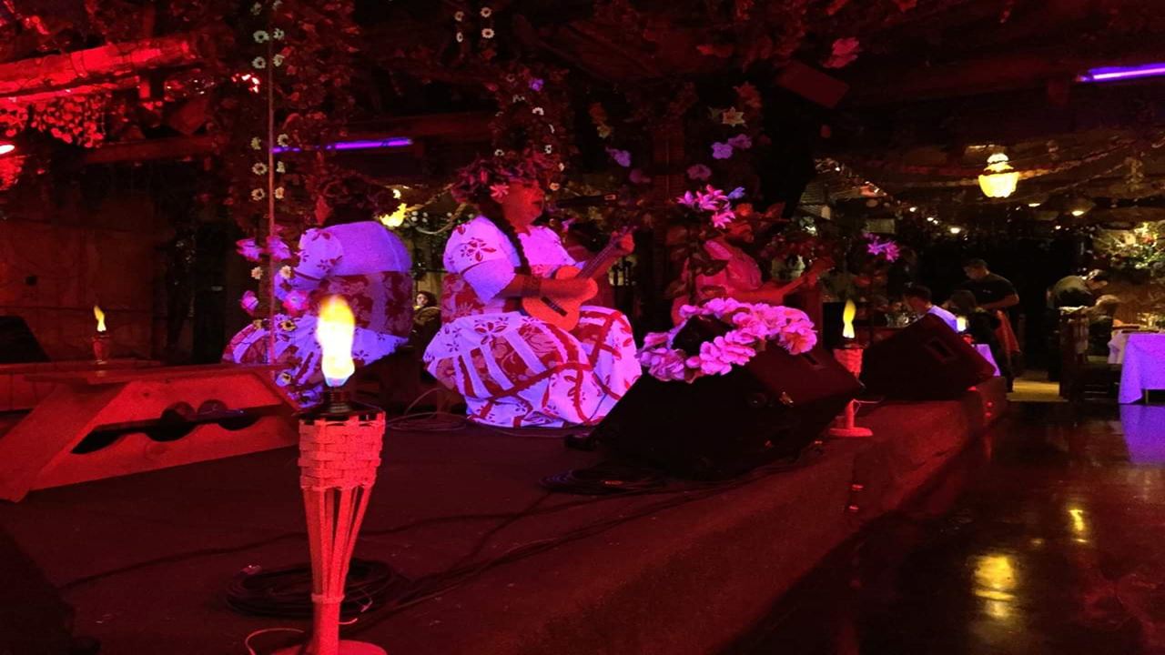 Dinner Show Bali Hai